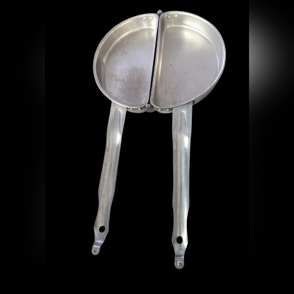 Vintage Mirro 1134M Aluminum Double Skillet Fry Pan – Hinged Twin Pan #B99